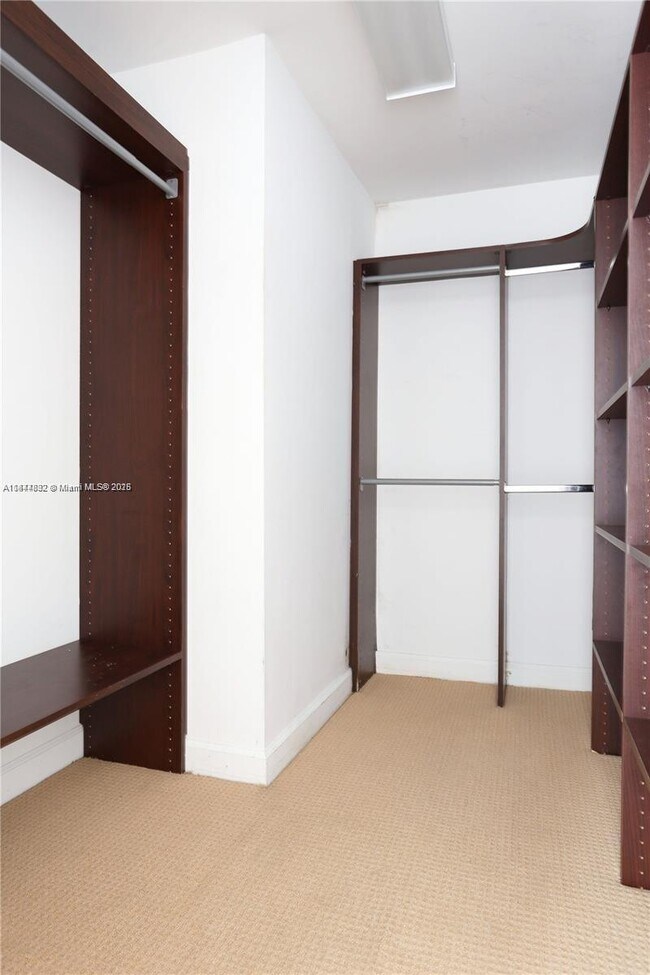 Building Photo - 5600 Collins Ave