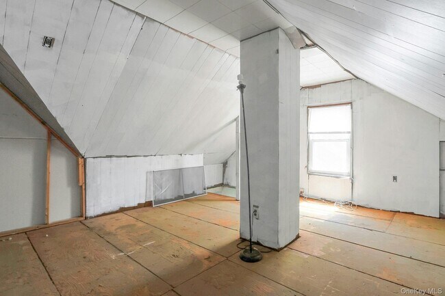 Building Photo - 24 Firth St