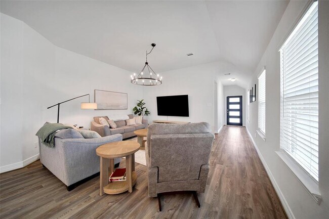 Building Photo - 40391 Bay Warbler Wy