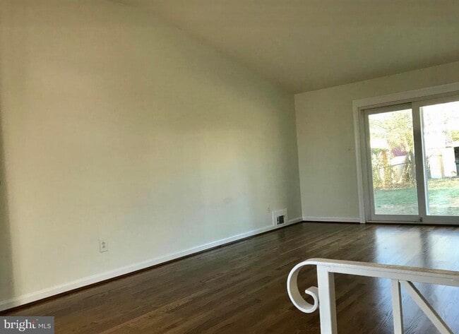 Building Photo - 4917 McCall St