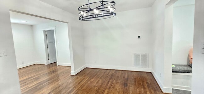 Building Photo - 707 Pegram Ln