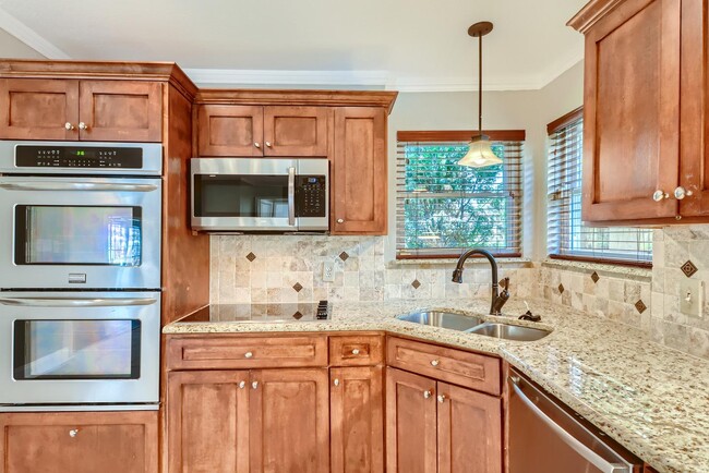 Building Photo - Sensational Prestonwood home with outdoor ...