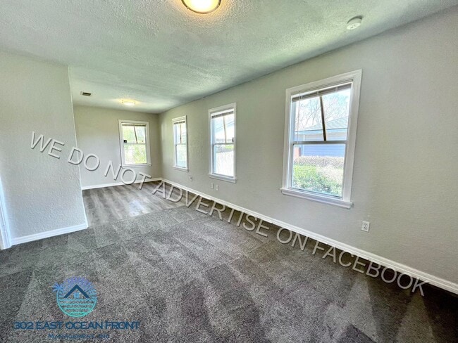 Building Photo - Lovely 3 bedroom / 1 bathroom home now ava...