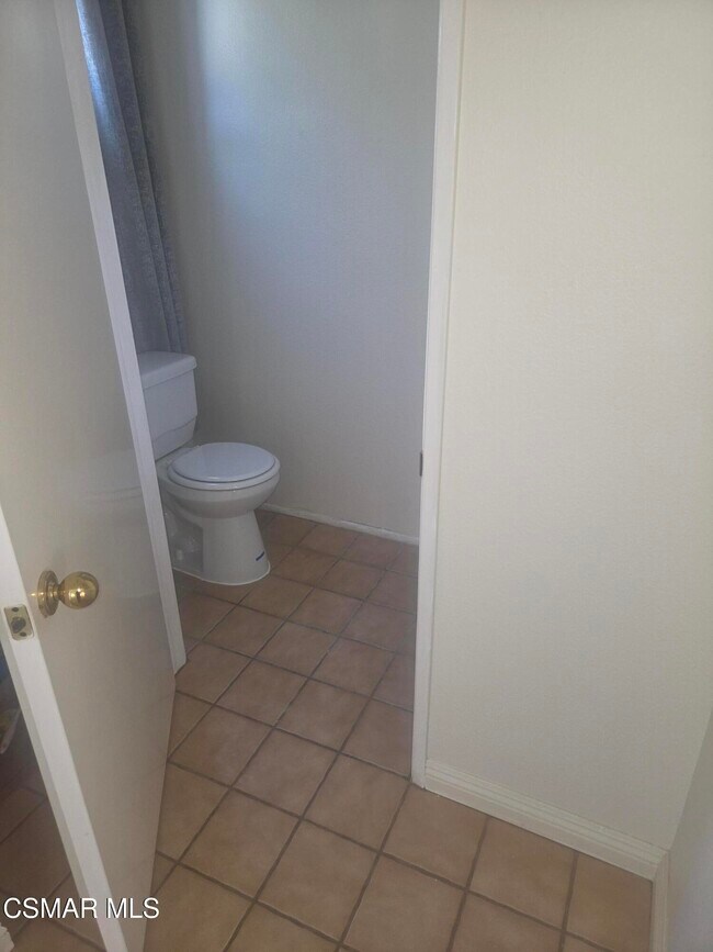 Building Photo - 13901 Olive View Ln