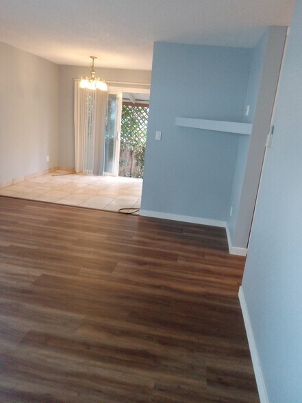 Building Photo - 1934 SE Tenino St