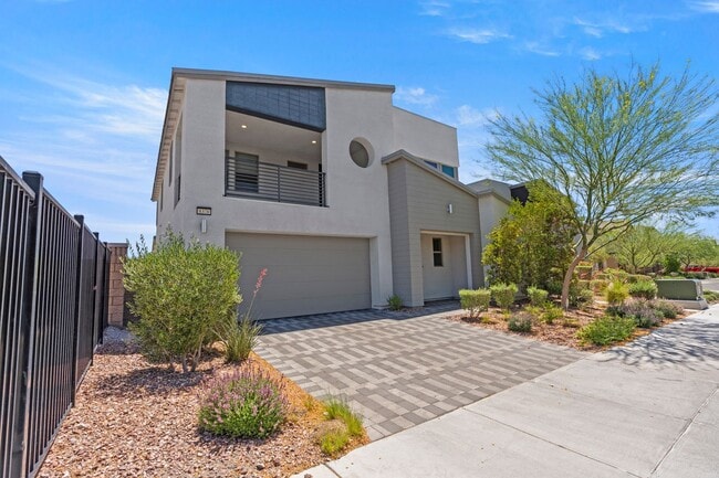 Building Photo - Skye Canyon Pool Home with First-Floor Primary Suite
