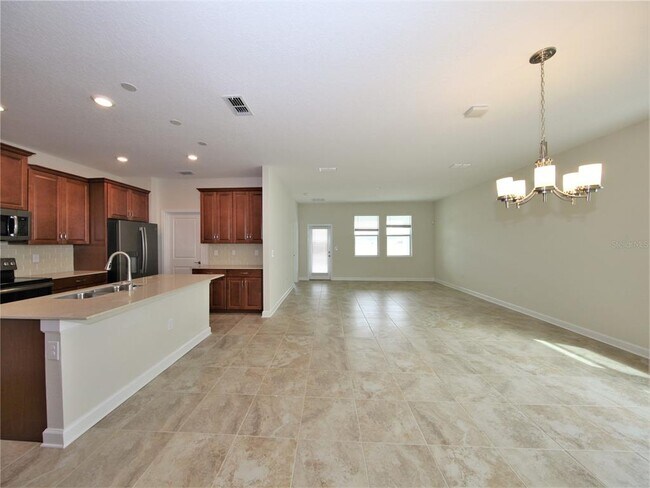 Building Photo - 4621 Rhythm Rd