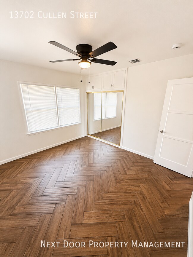 Building Photo - 13702 Cullen St