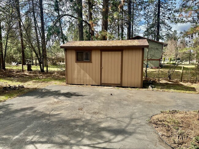 Building Photo - Suncrest Rental