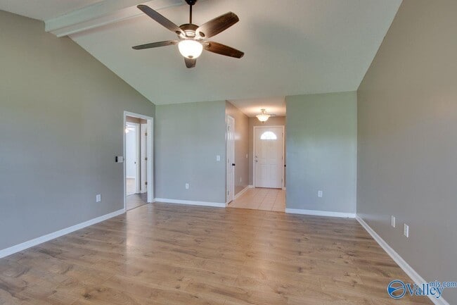 Building Photo - 115 Raptor Ct