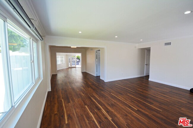 Building Photo - 23701 Bessemer St
