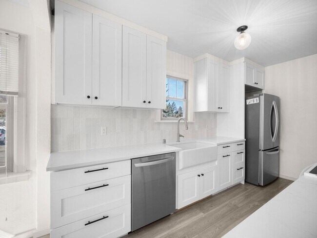 Building Photo - Modern & Cozy Retreat in Spokane – Prime Location Near Downtown