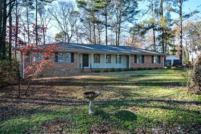 Building Photo - 1316 White Oak St SE