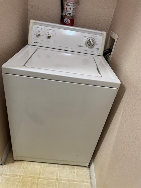 Building Photo - 8908 Legacy Ct