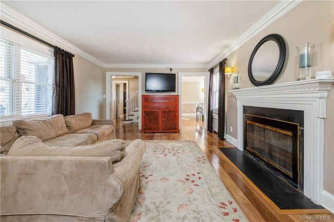 Building Photo - 353 Old Mamaroneck Rd