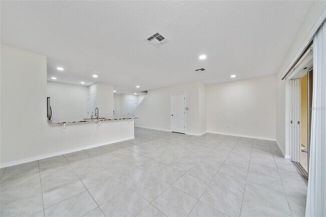 Building Photo - 9052 Wildflower Ln