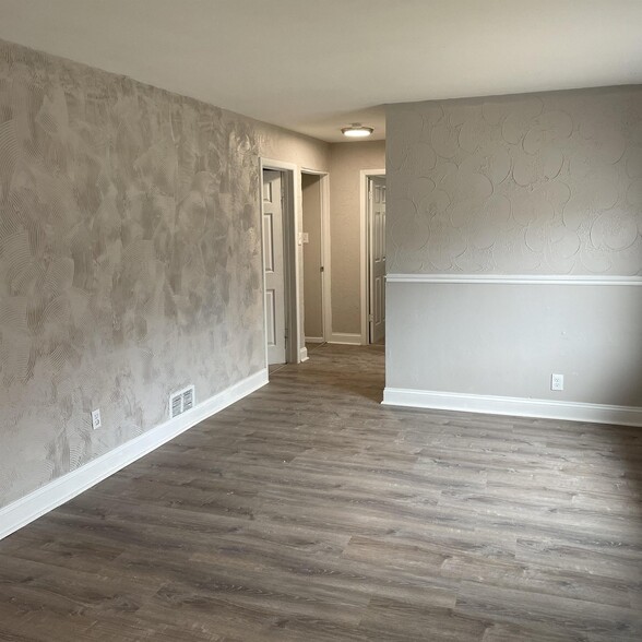 Building Photo - 4031 W Fairmount Ave