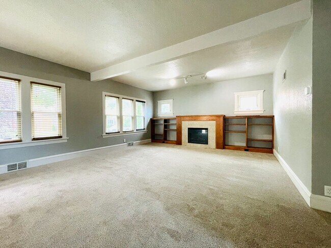Building Photo - 3608 N 49th St