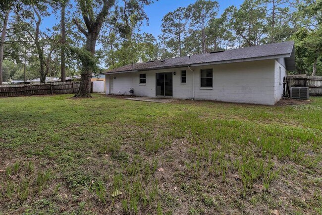 Building Photo - 5031 NW 28th Terrace