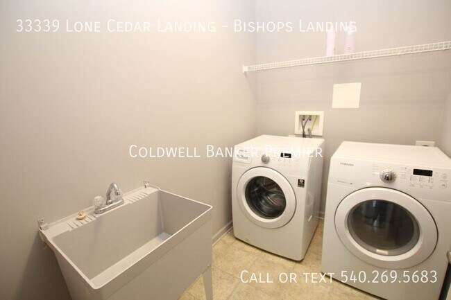 Building Photo - 33339 Lone Cedar Landing