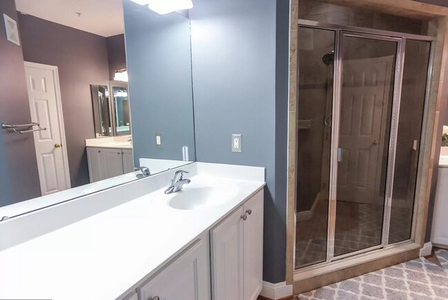 Bathroom - MBR - 41849 Inspiration Ter