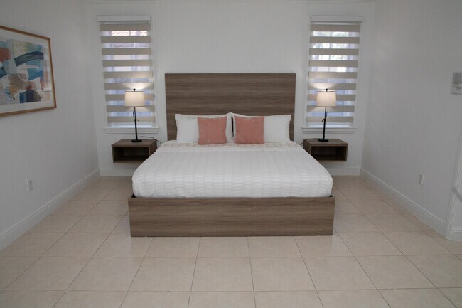 Building Photo - 14361 SW 31st St