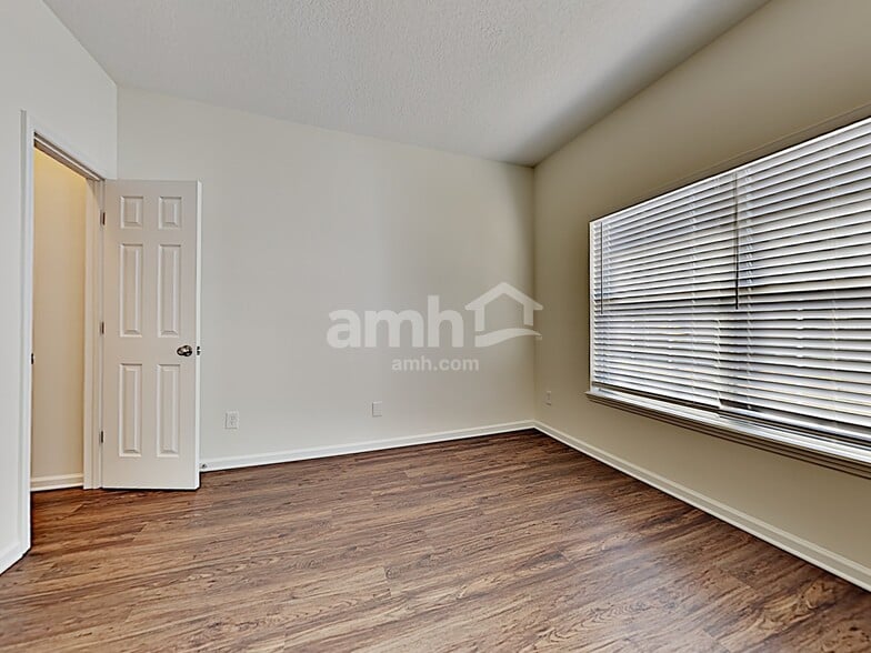 Building Photo - 1510 Timber Trace Dr