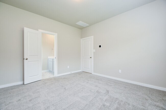 Building Photo - 5122 juniper lagoon