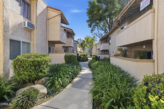 Building Photo - 28947 E Thousand Oaks Blvd