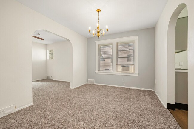 Building Photo - 2216 McMonagle Ave