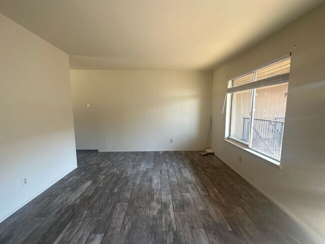 Building Photo - Gated community - Water, Garbage & Sewer I...