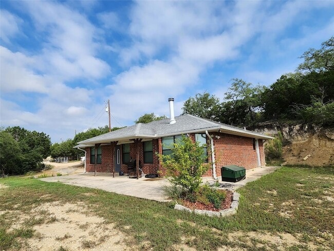 Building Photo - 21600 Long Hill Dr