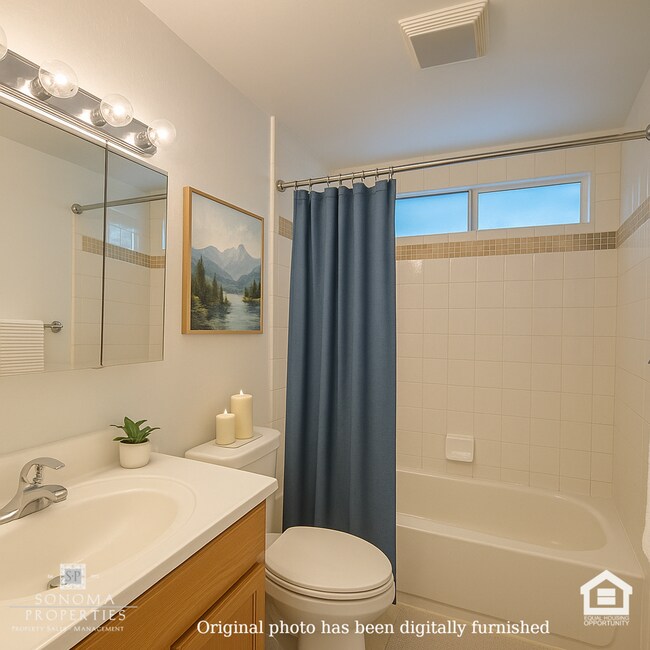 Building Photo - PRICE REDUCTION! 2BD/1BA Duplex In Downtown Sonoma!