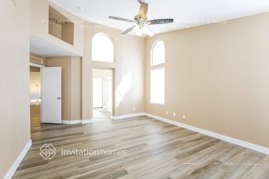 Building Photo - 1581 Ave Fiesta