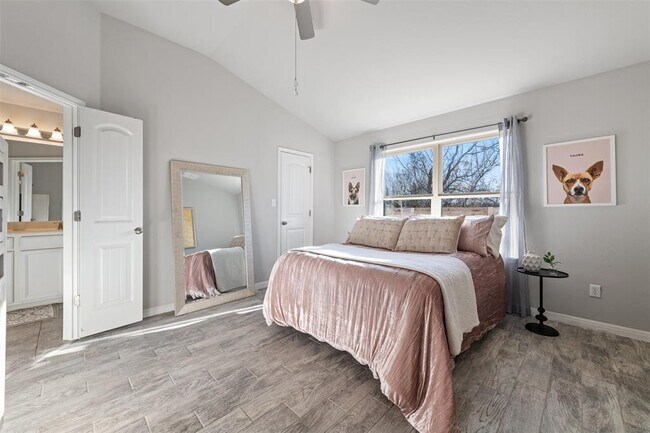 Building Photo - 514 Wincliff Dr