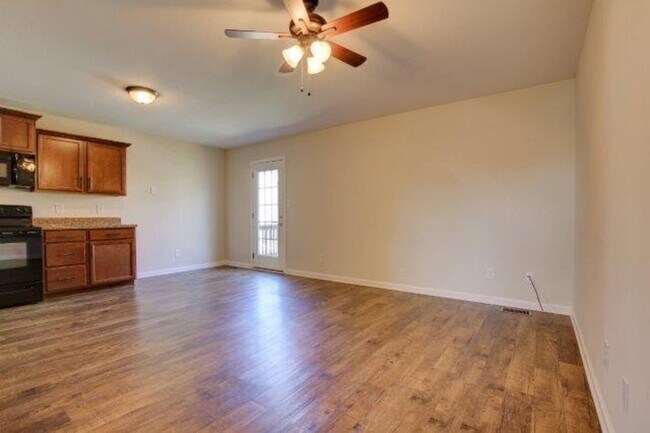 Building Photo - 992-D S Ash Ridge Dr