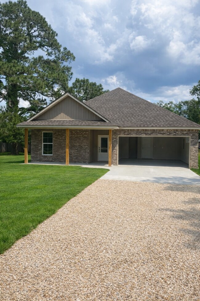 Building Photo - Leasing Now!