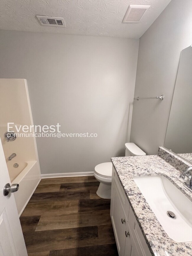 Building Photo - 459 Sawtooth Ln