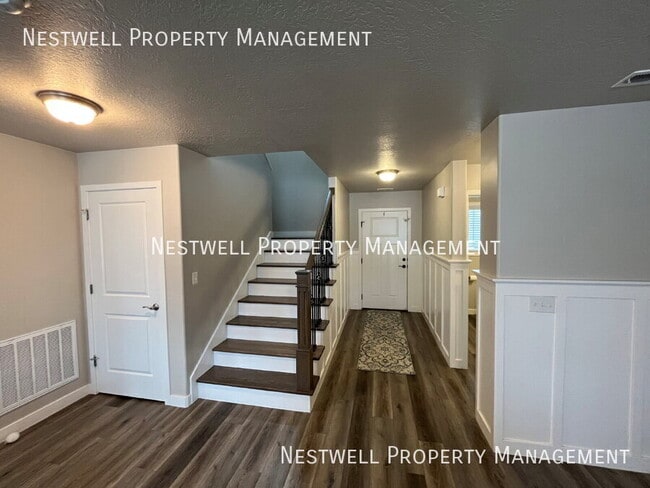 Building Photo - 1508 Waterfront Dr