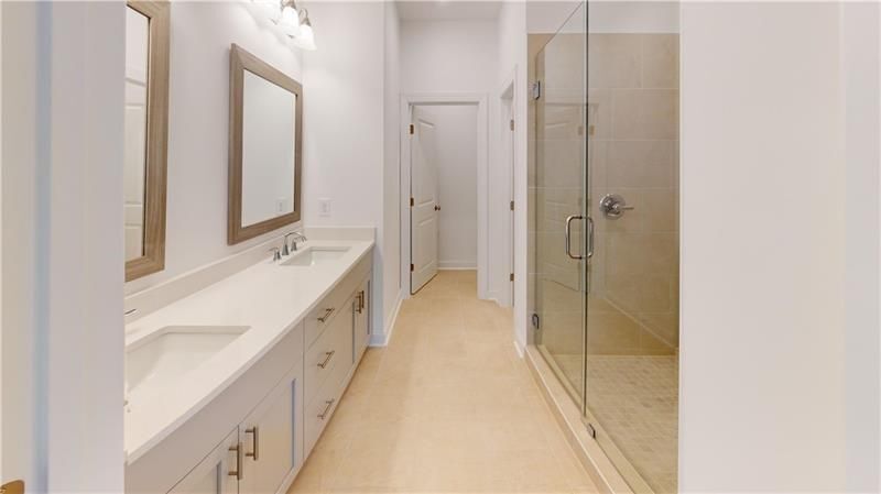 Building Photo - 125 Basil St