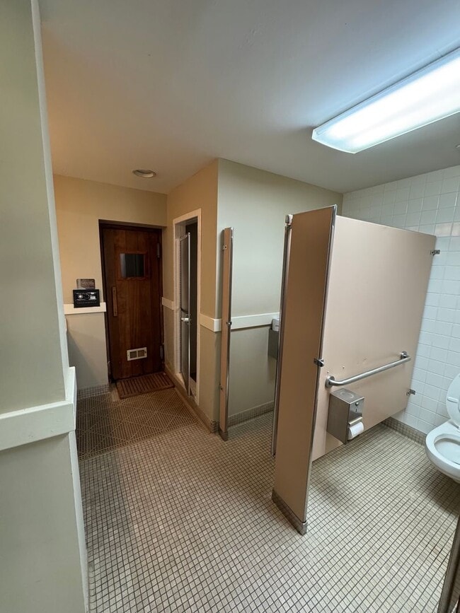 Building Photo - Experience Luxury and Prestige at Yorktown Condominiums
