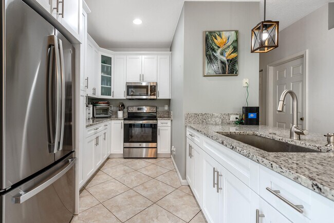 Building Photo - 12582 Shoreline Dr