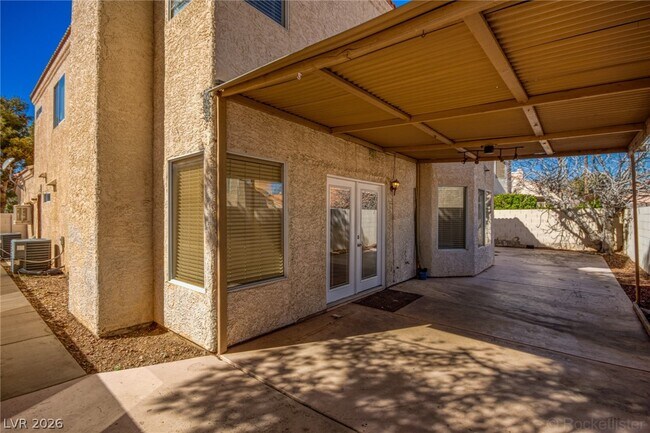 Building Photo - 3308 Royal Glen Ct