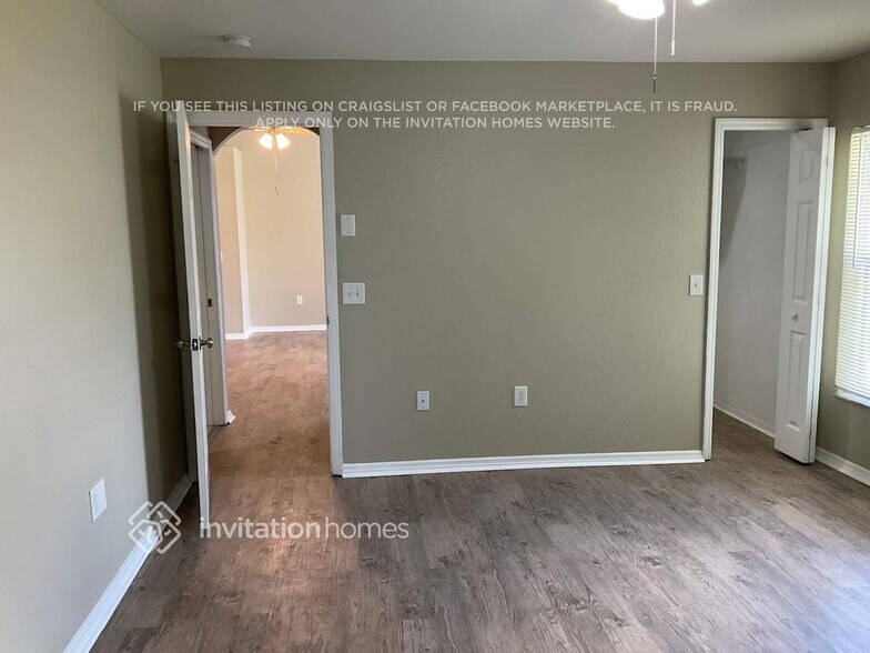 Building Photo - 8340 Split Creek Cir