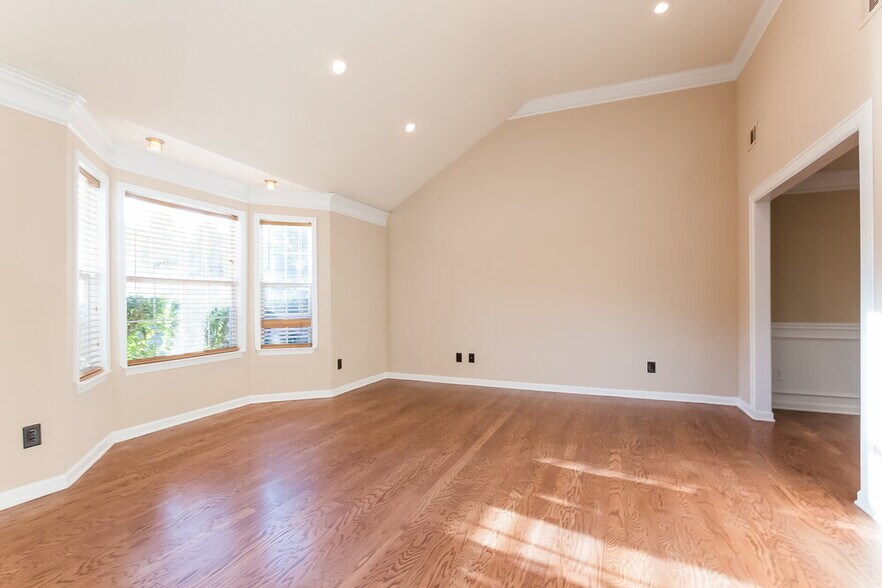 Building Photo - 4063 Percheron Ln SW