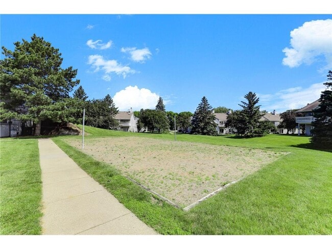 Building Photo - 3566 Blue Jay Way