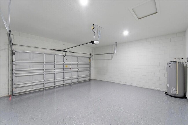 Building Photo - 3286 W Crandon Dr