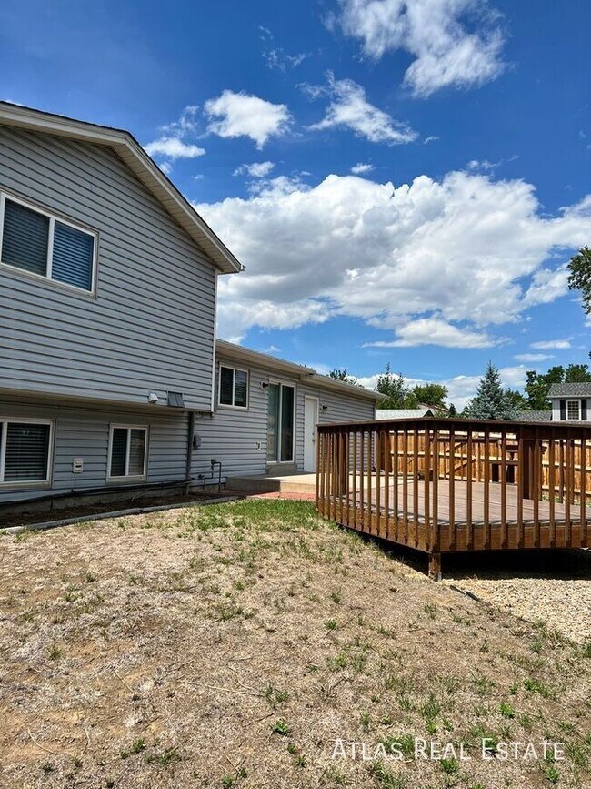 Building Photo - 11194 Forest Ave