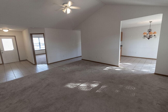 Building Photo - 1610 Typhoon Dr