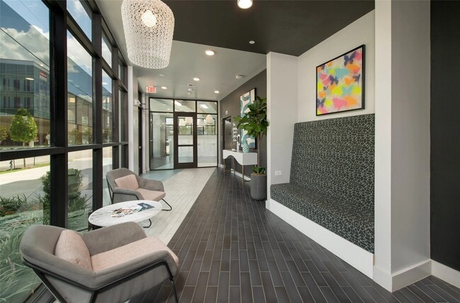 Building Photo - 1107 Shepherd Dr